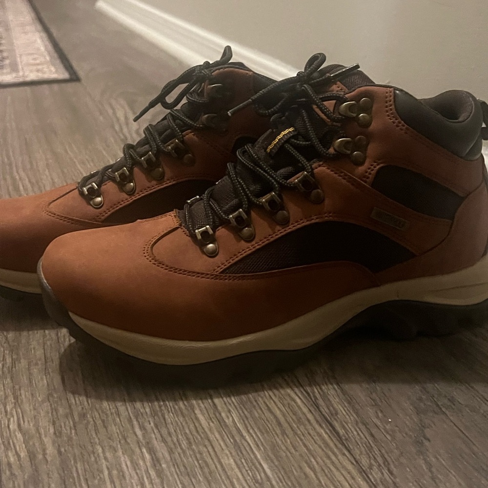 NEW CC-Los Men’s Waterproof Hiking Boots Size 43